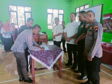 SOSIALISASI BIDANG HUKUM DAN PEMBENTUKAN DESA RESTORATIVE JUSTICE